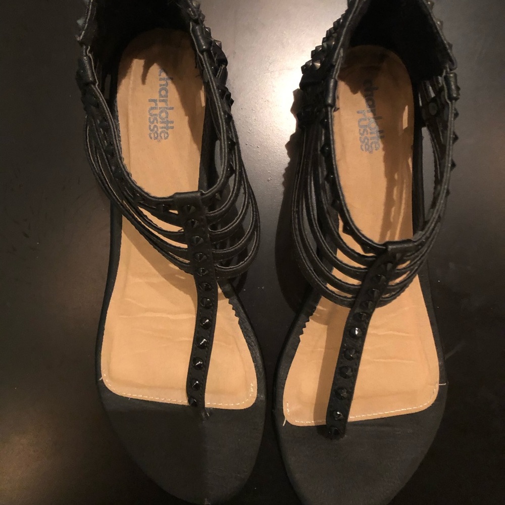 Sandles